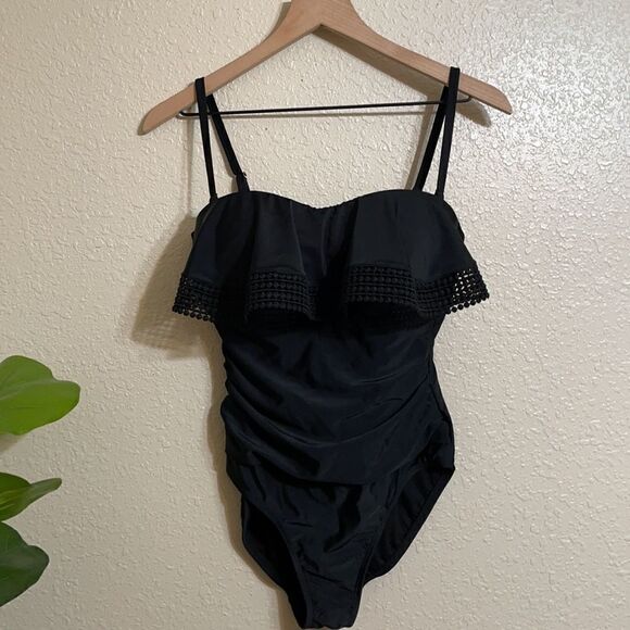 KONA Sol | black ruffle swimsuit - Picture 5 of 11